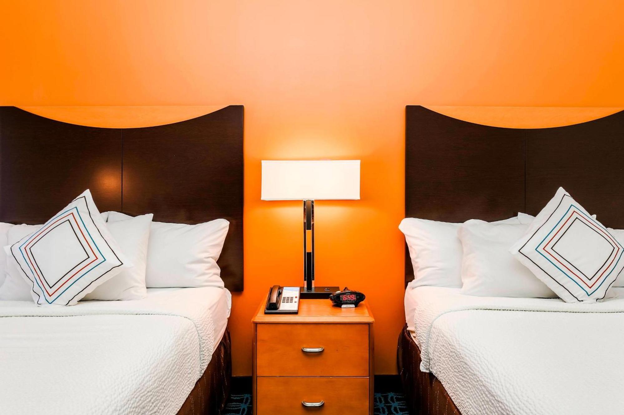 Hotel Fairfield By Marriott Wilkes-Barre Extérieur photo